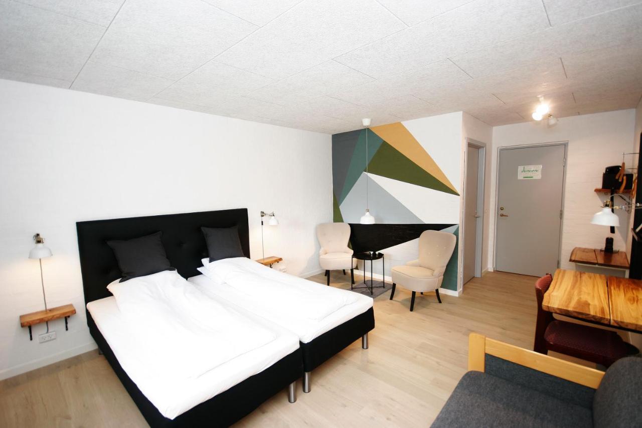 Sdr. Omme Kro & Hotel Экстерьер фото