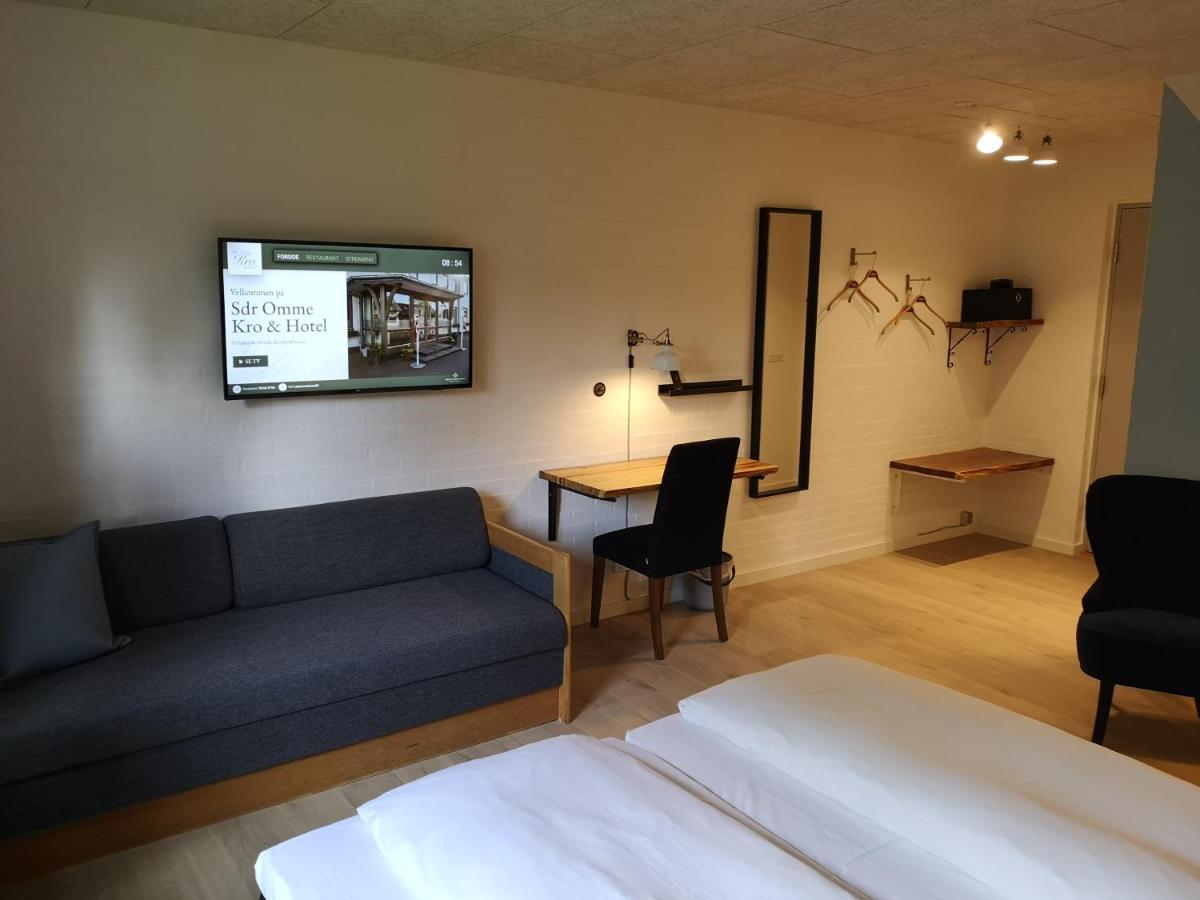 Sdr. Omme Kro & Hotel Экстерьер фото