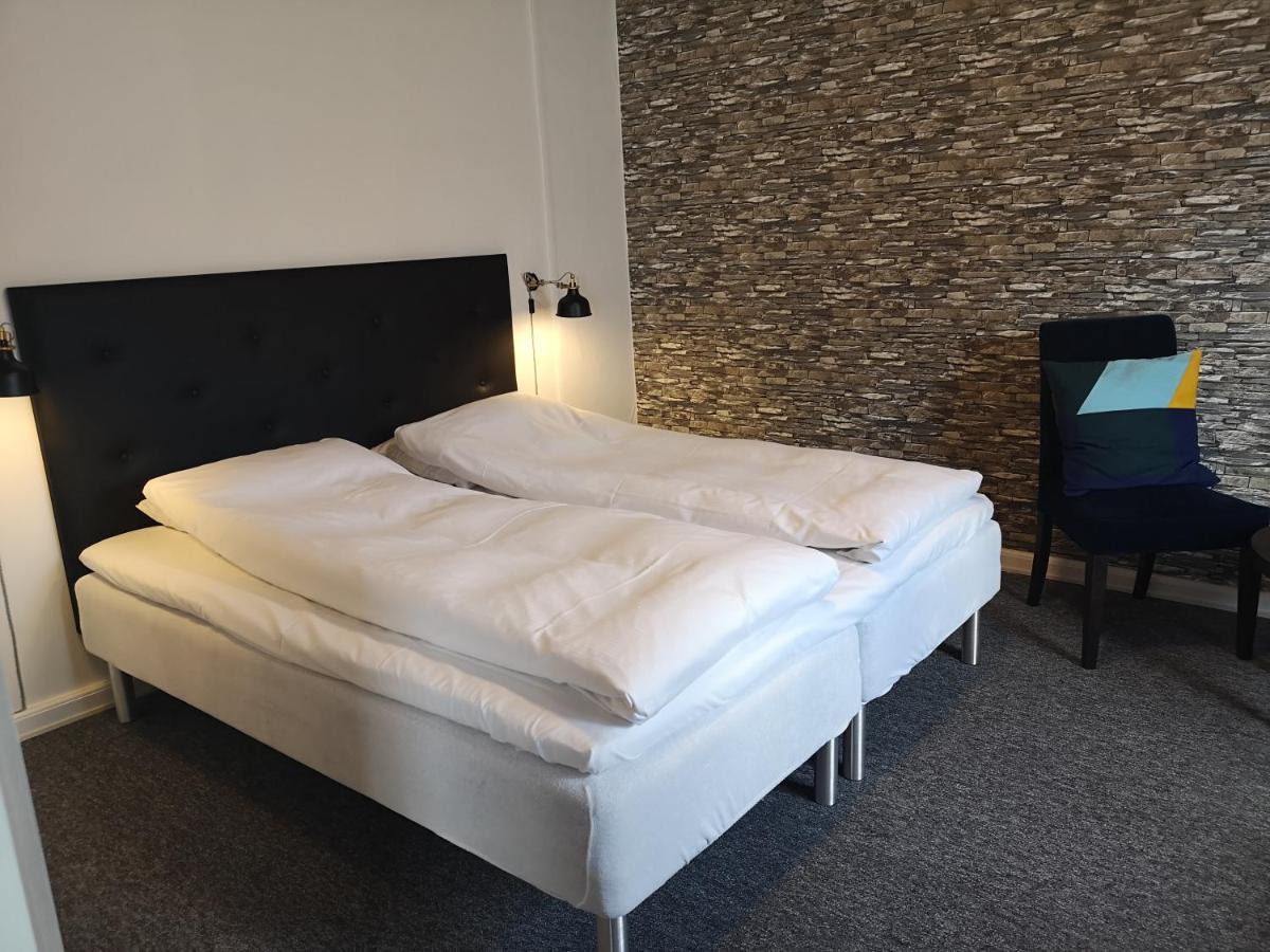 Sdr. Omme Kro & Hotel Экстерьер фото