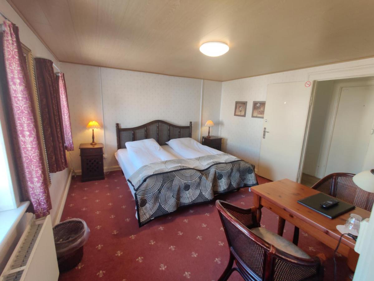 Sdr. Omme Kro & Hotel Экстерьер фото